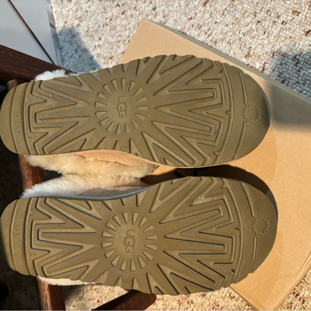 UGG women’s cluggette size 8 - Picture 2 of 8